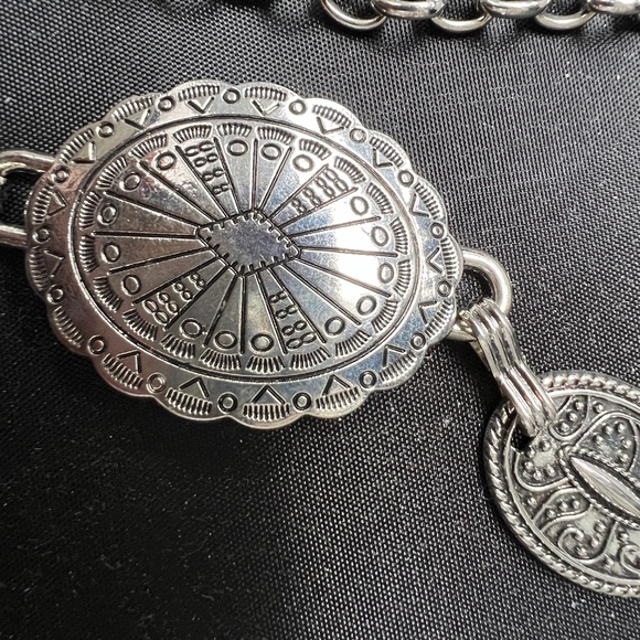 Metal Medalion Belt Ovals Chain Clasp Size Small Shiny Silver - Picture 3 of 10